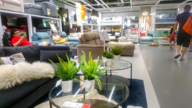 Export arredo in calo e import dalla Cina in crescita