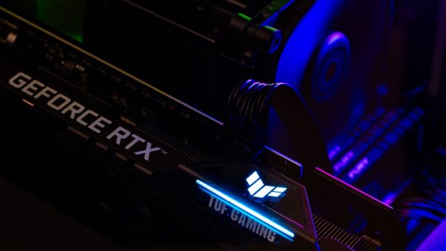 Laptop con GPU GeForce RTX Serie 50