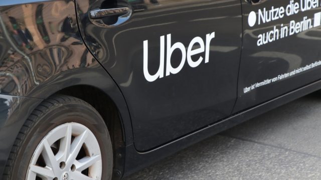 Scontro tra Uber e Waymo sui robotaxi
