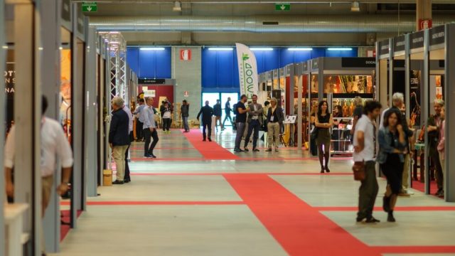 Commercio in Italia: contrazione e crescita