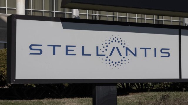 Logo Stellantis