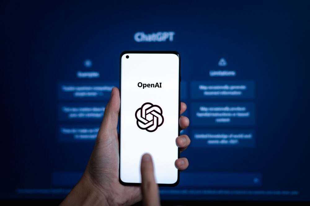 ChatGPT e smartphone in un test di funzionalità