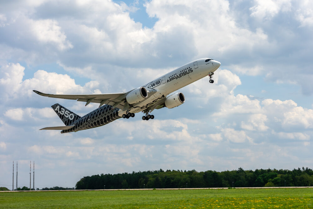 Immagine dell'Airbus A350F in volo