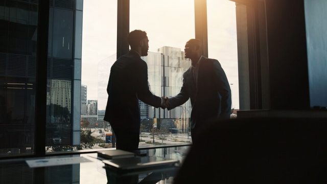 Listen Labs e Salesforce