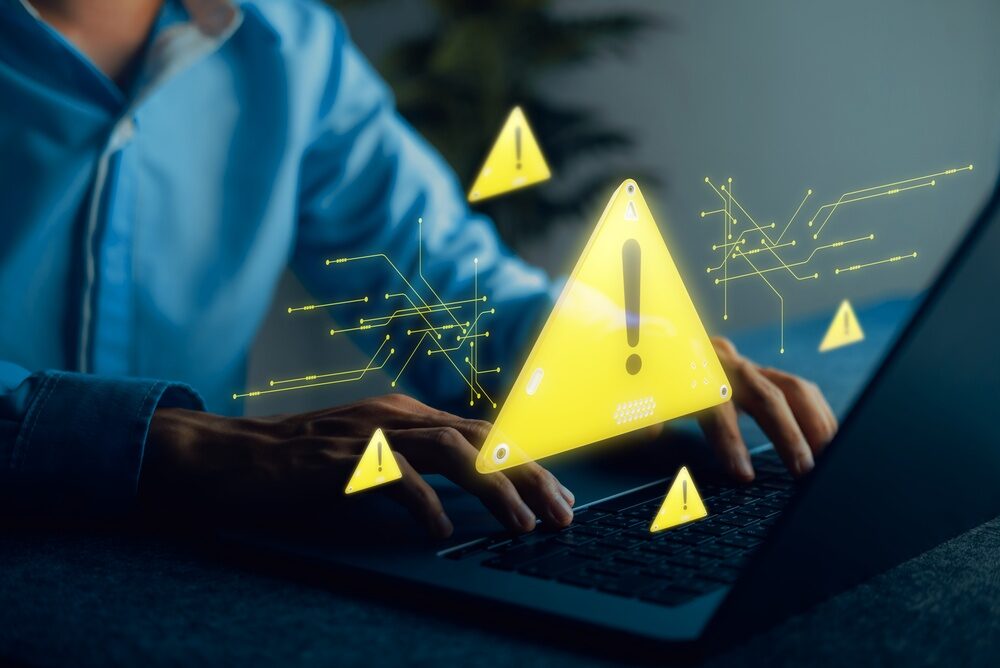 Logo PHP con avviso di sicurezza